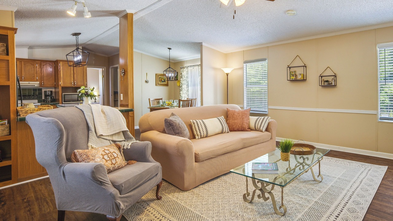 Photo of Livingroom in Normangee