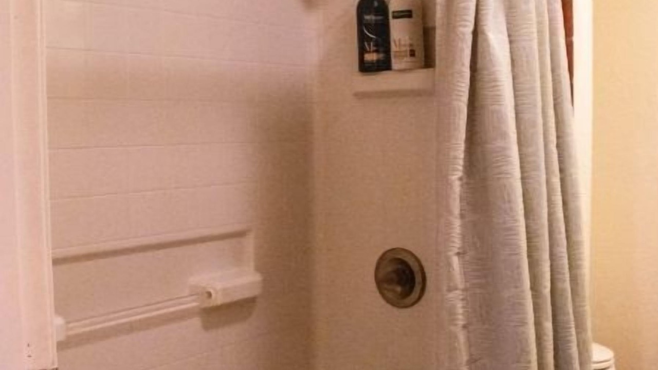 Photo of Bathroom in Huachuca City