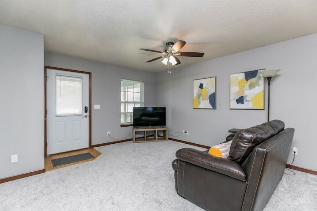 Photo of Livingroom in Cedar Rapids