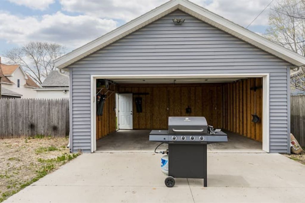 Photo of Patio Balcony in Cedar Rapids