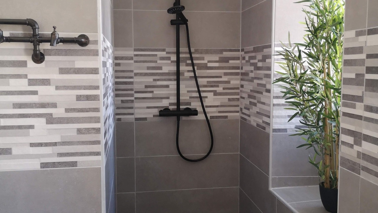 Photo of Bathroom in Esquieze-Sere