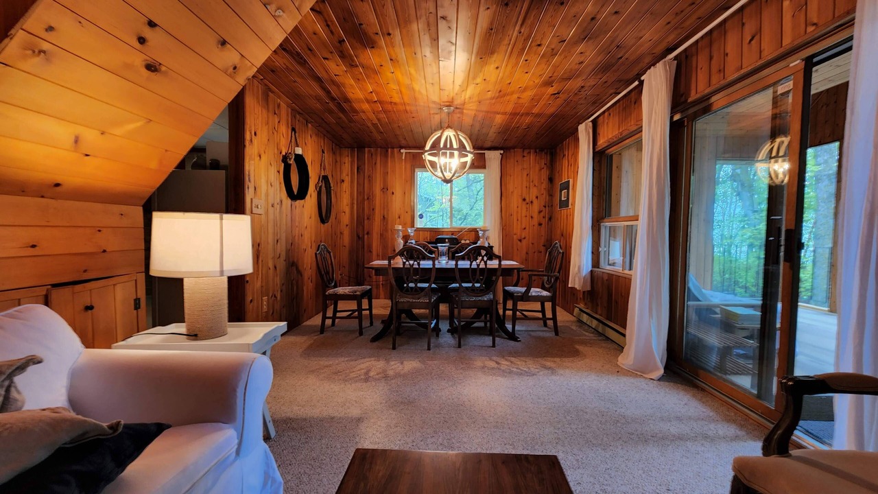 Photo of Livingroom in Beaconia