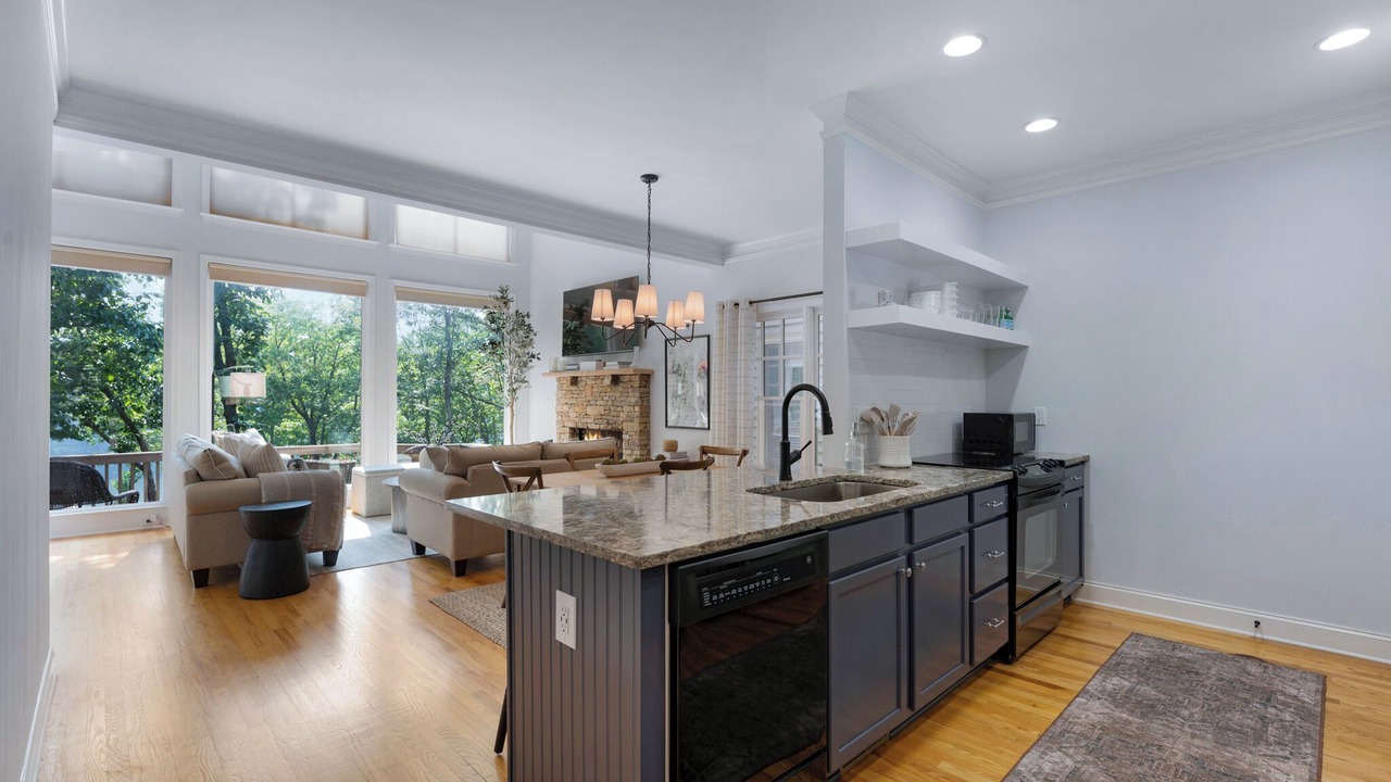 Photo of Kitchen in Big Canoe