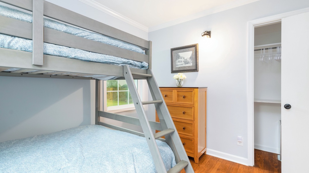 Photo of Bedroom in Downtown