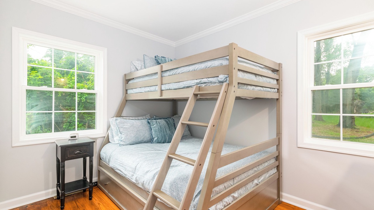 Photo of Bedroom in Downtown