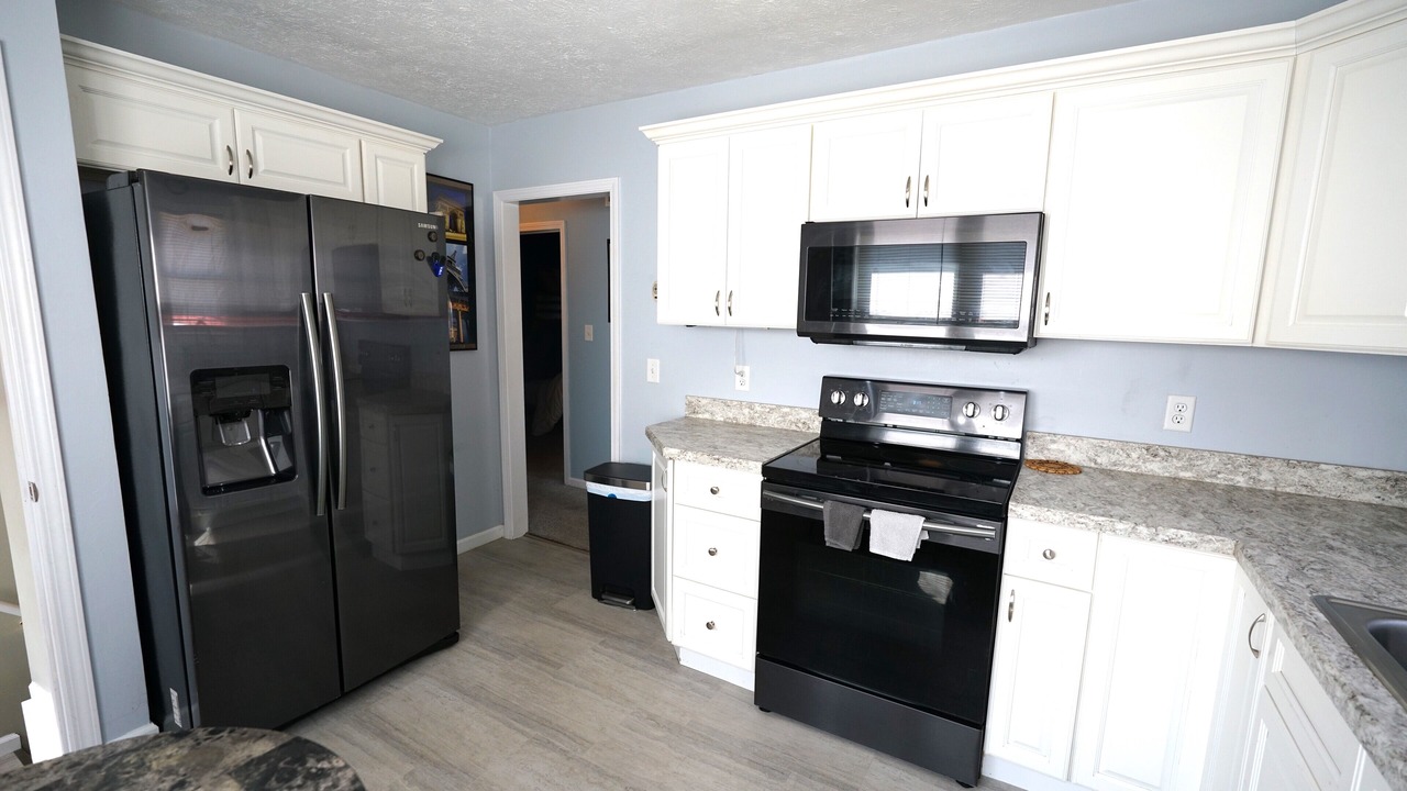 Photo of Kitchen in Elyria
