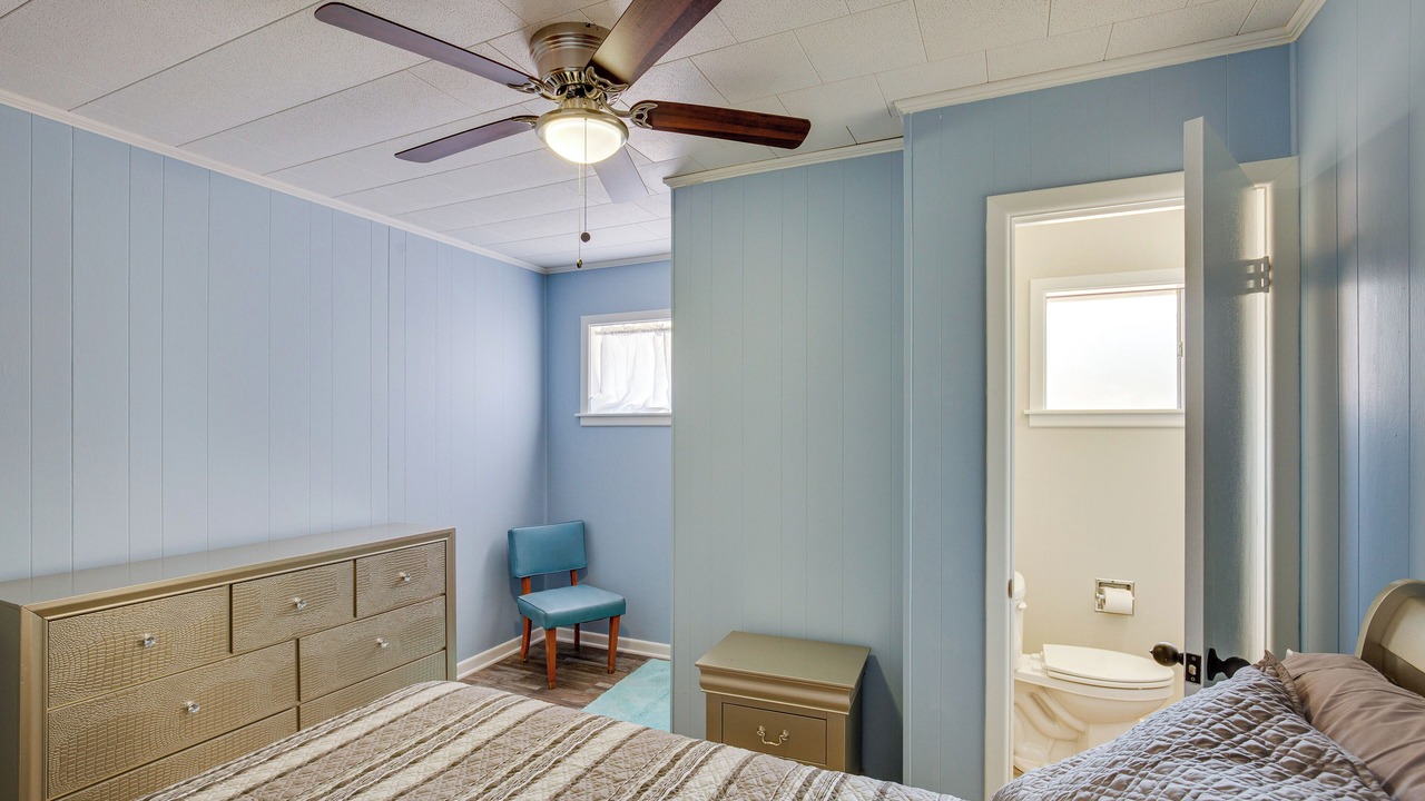 Photo of Bedroom in Overton