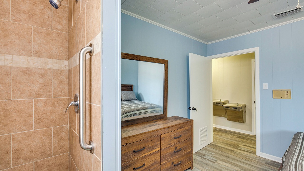 Photo of Bedroom in Overton