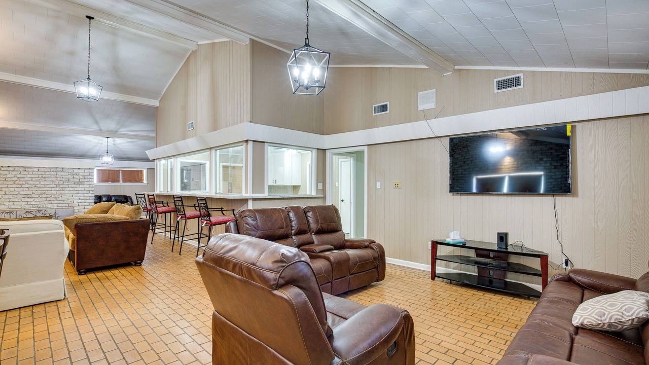 Photo of Bedroom in Overton