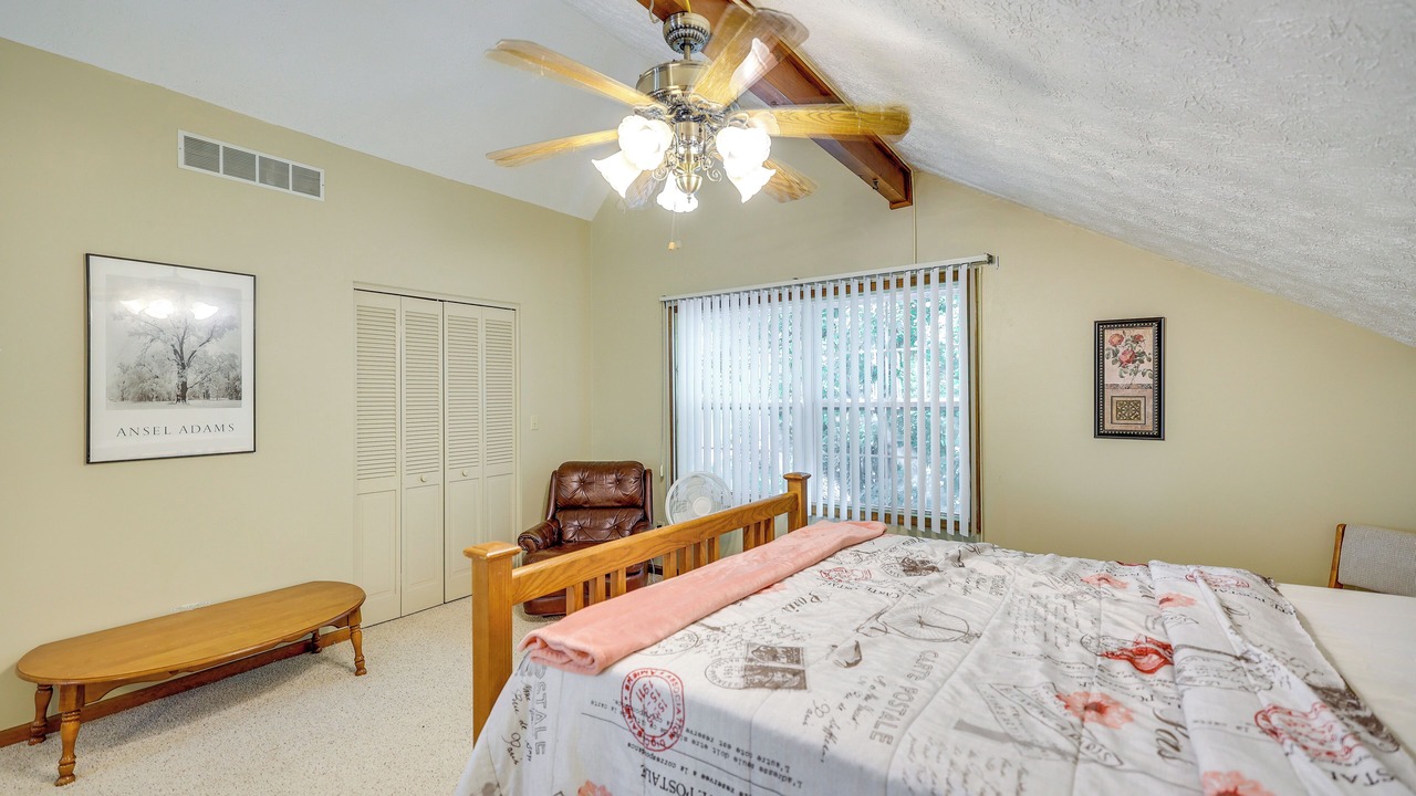 Photo of Bedroom in Holiday Island
