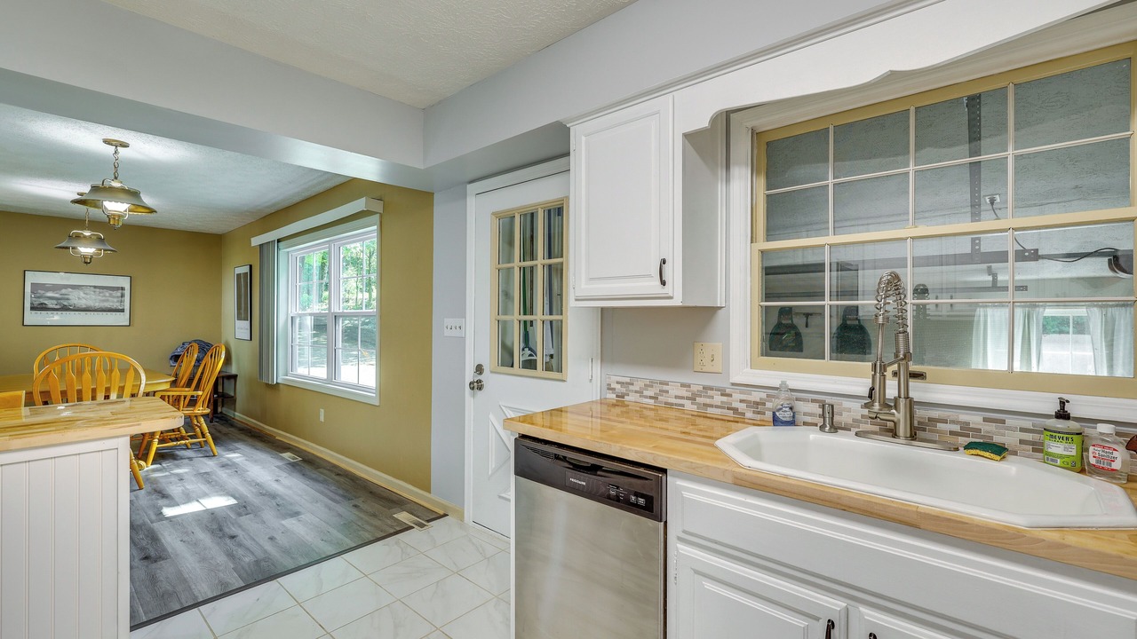Photo of Kitchen in Holiday Island