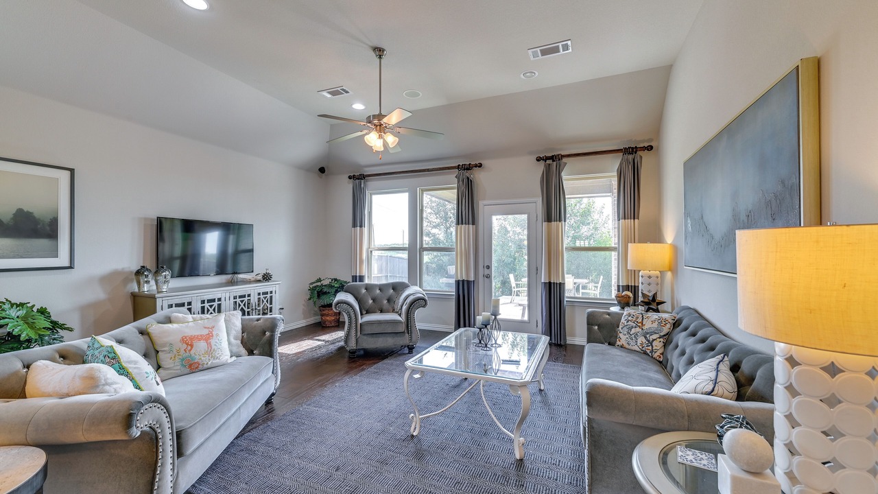 Photo of Livingroom in Prosper