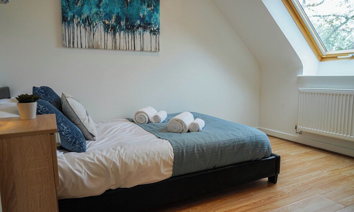 Photo of Bedroom in Headington