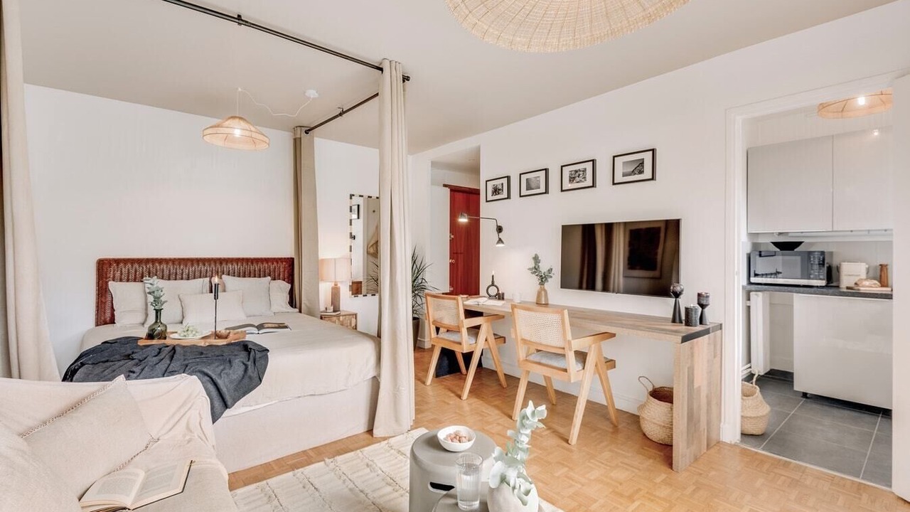 Photo of Bedroom in 16th Arrondissement