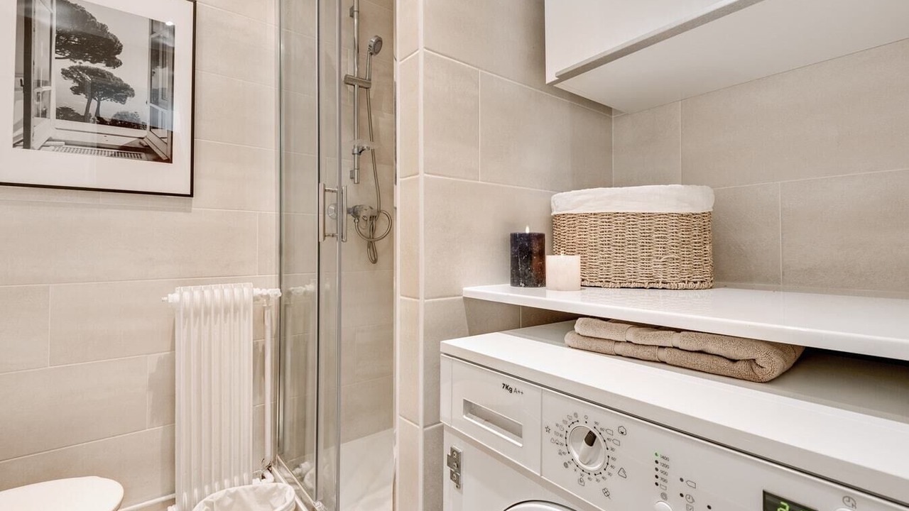 Photo of Bathroom in 16th Arrondissement