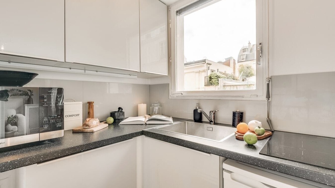 Photo of Kitchen in 16th Arrondissement