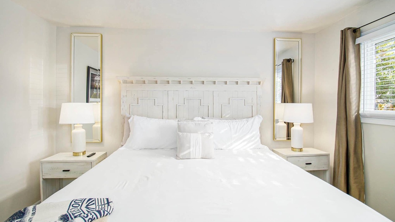 Photo of Bedroom in Notre Dame
