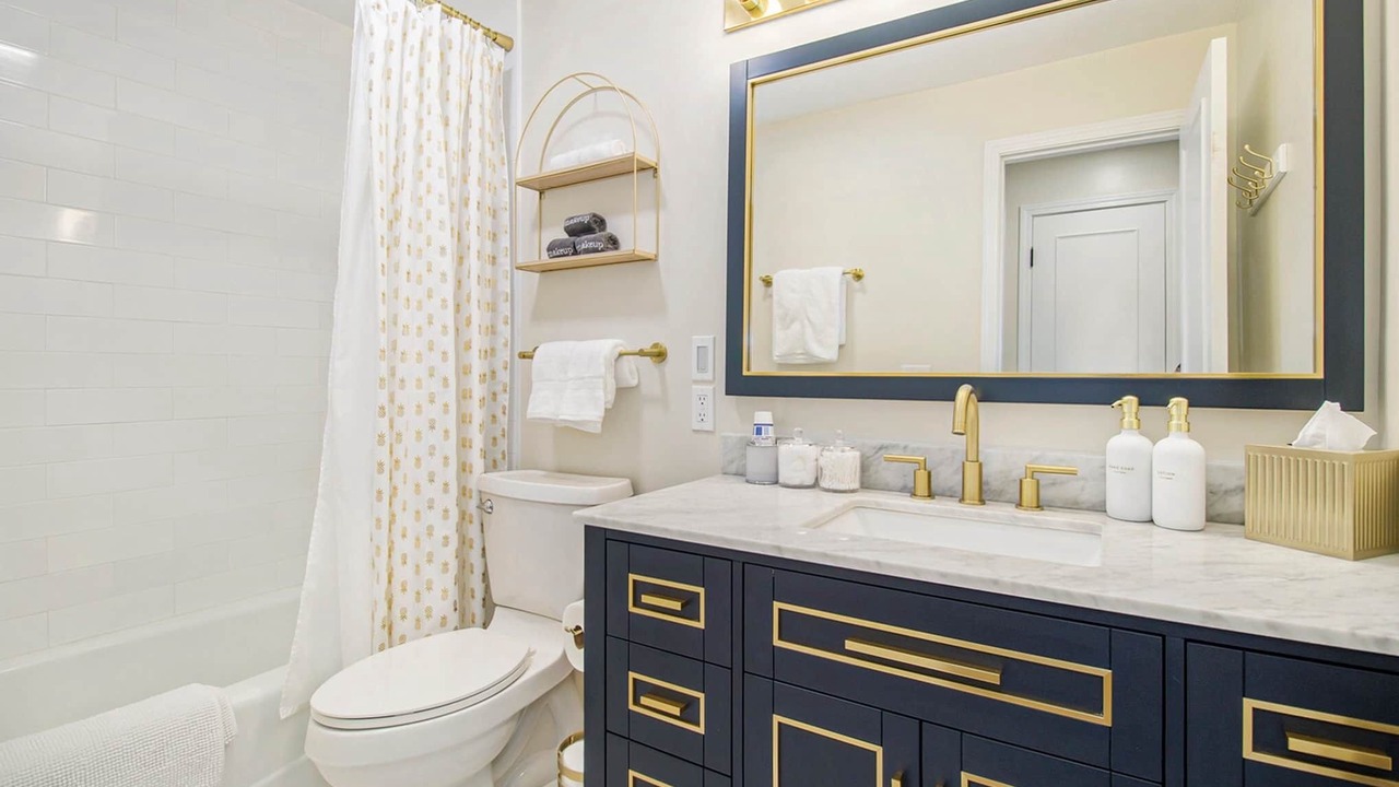 Photo of Bathroom in Notre Dame