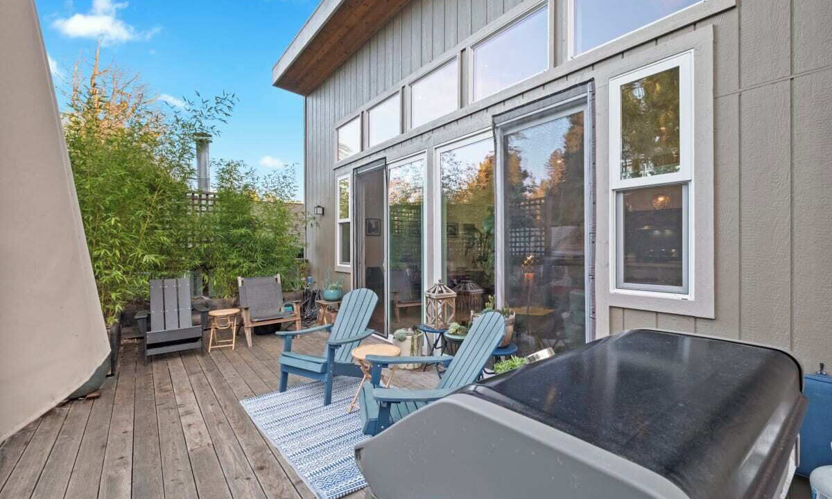 Photo of Patio Balcony in Forestville