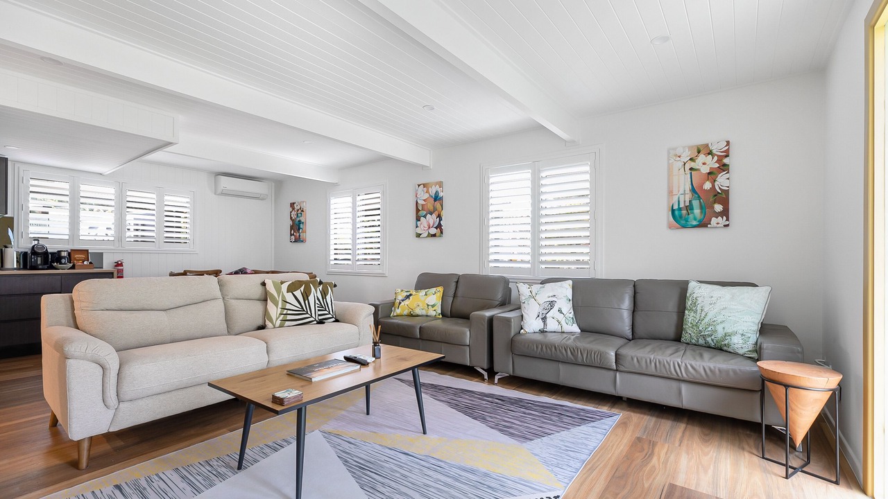 Photo of Livingroom in Balmoral Ridge