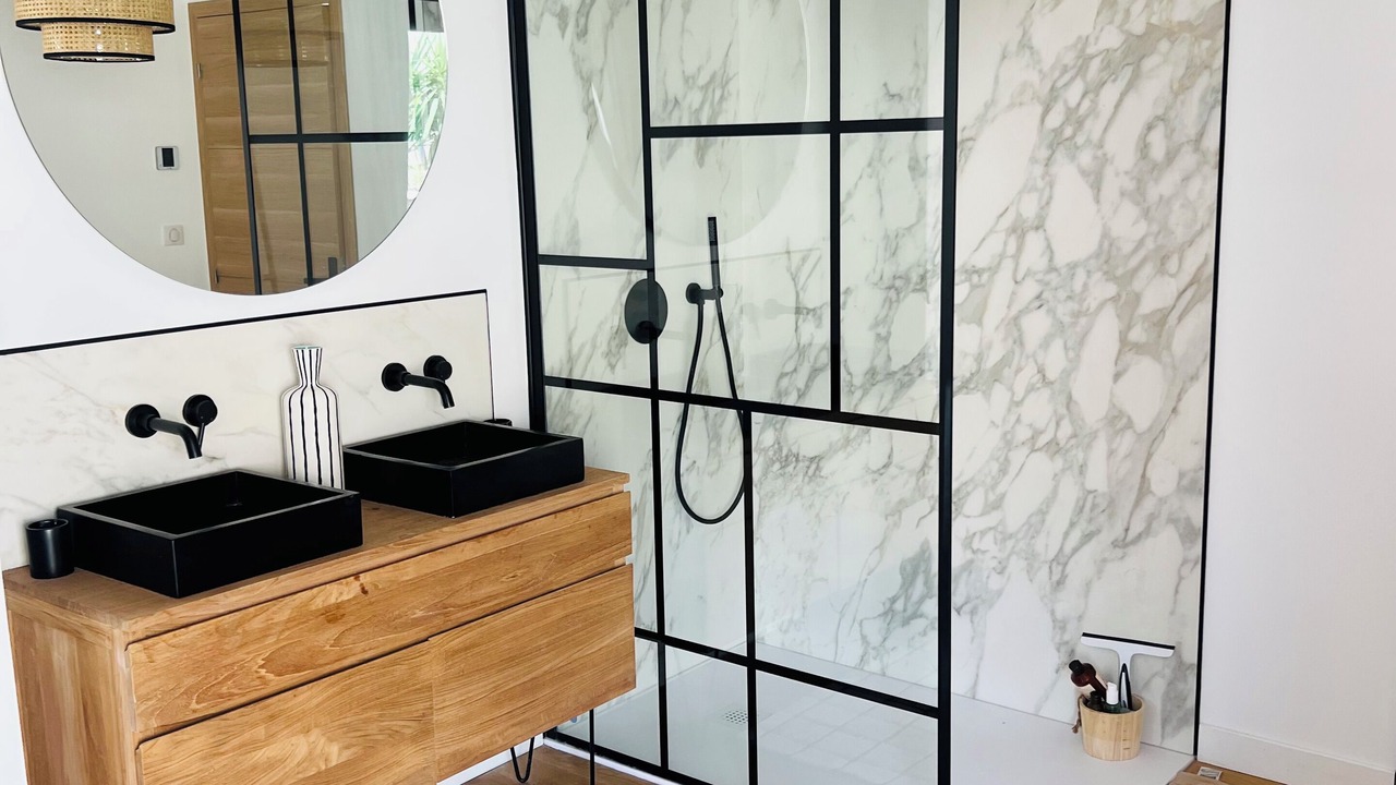 Photo of Bathroom in La Valette-du-Var