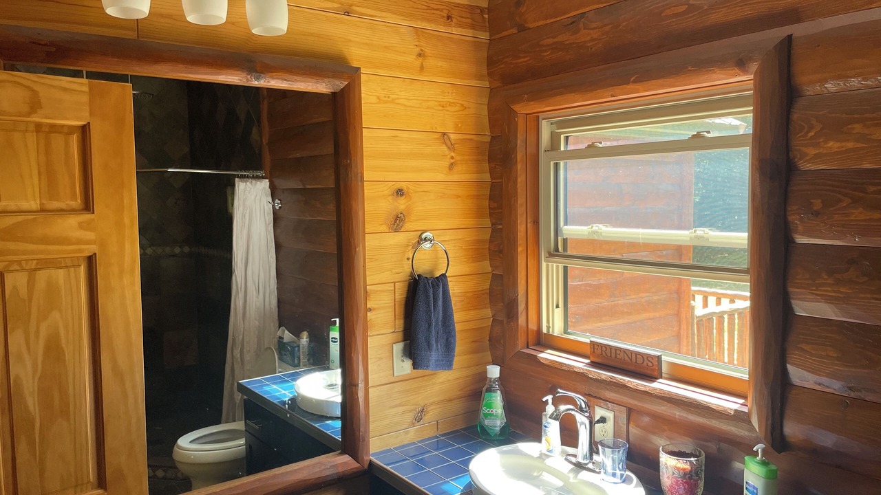 Photo of Bathroom in Alden