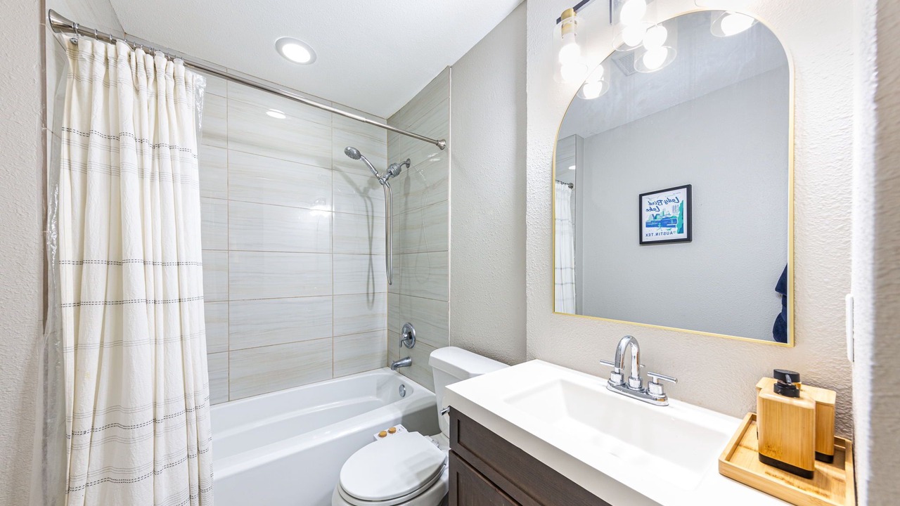 Photo of Bathroom in Buckingham Estates