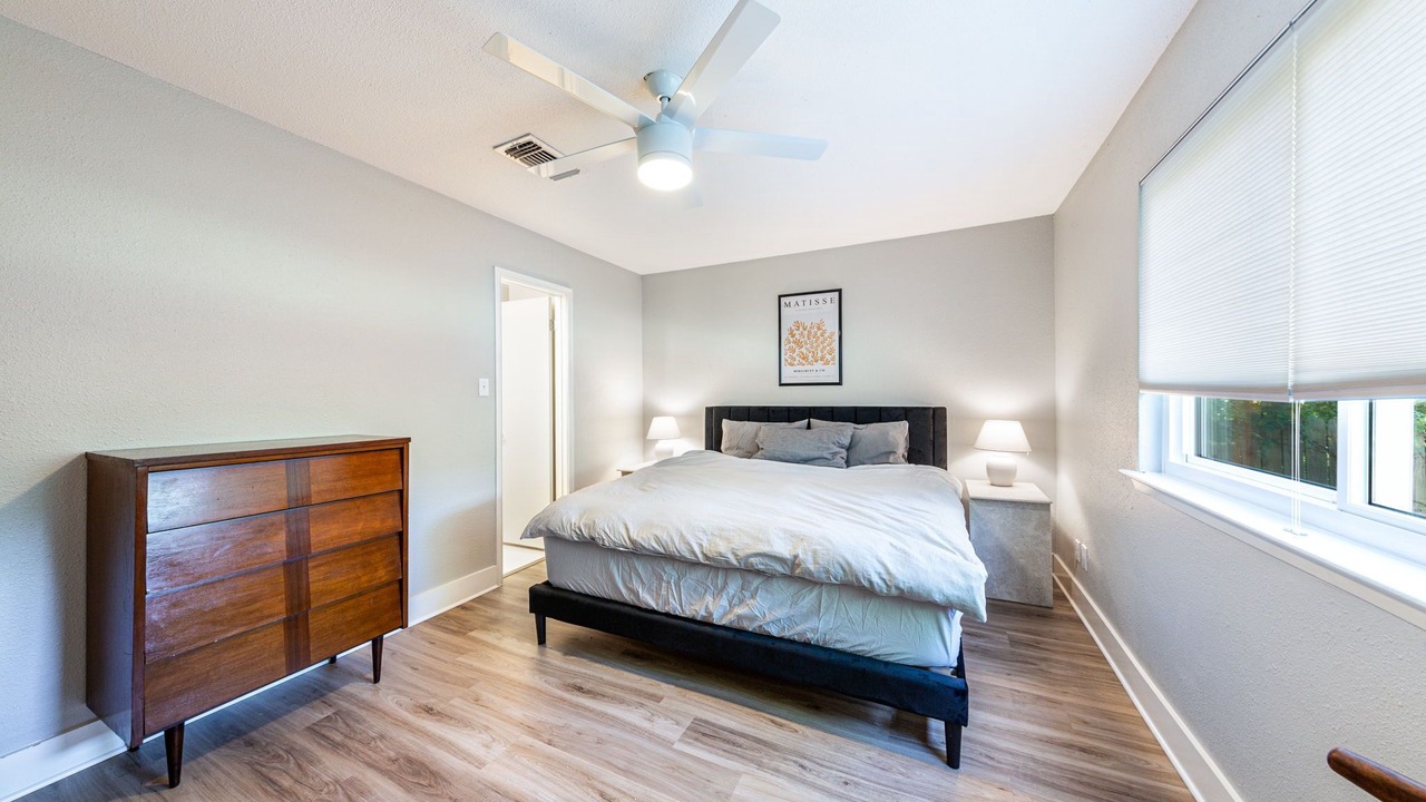Photo of Bedroom in Buckingham Estates