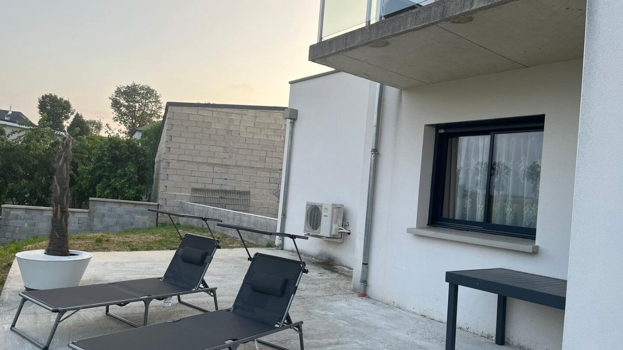 Photo of Patio Balcony in Moyrazes