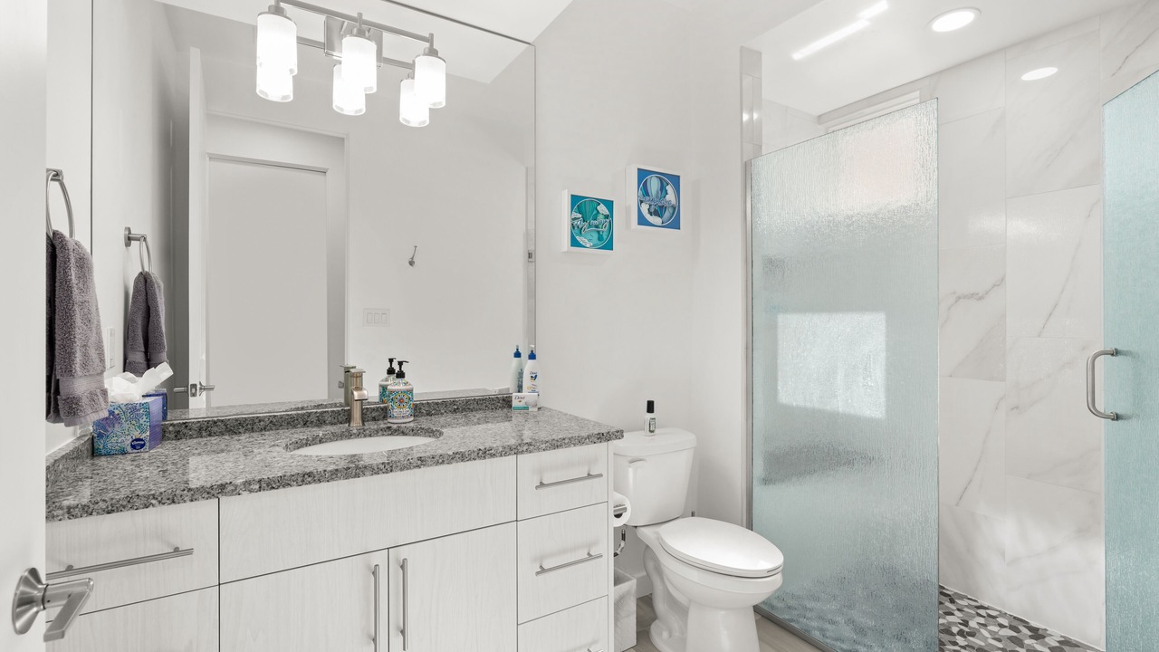 Photo of Bathroom in North Valley