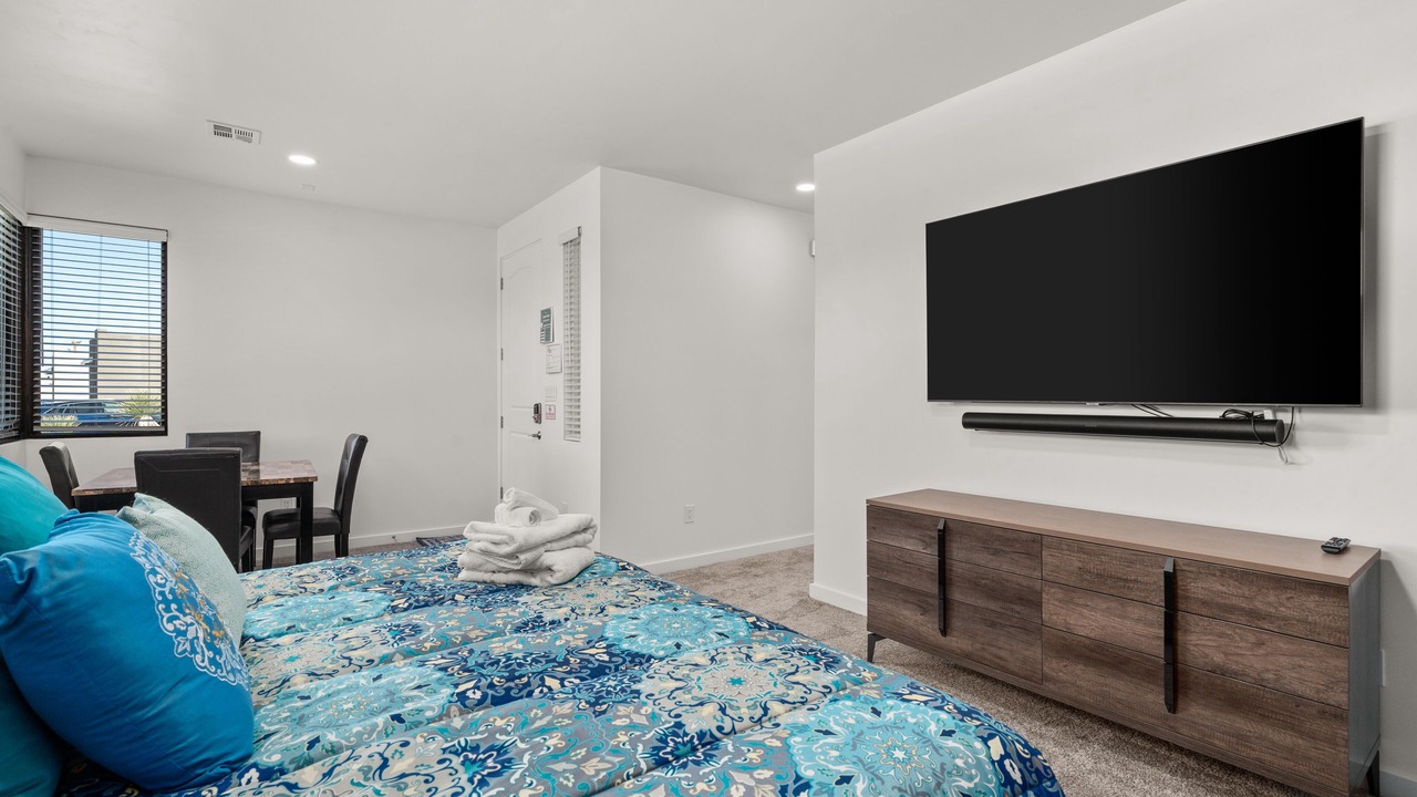 Photo of Bedroom in North Valley