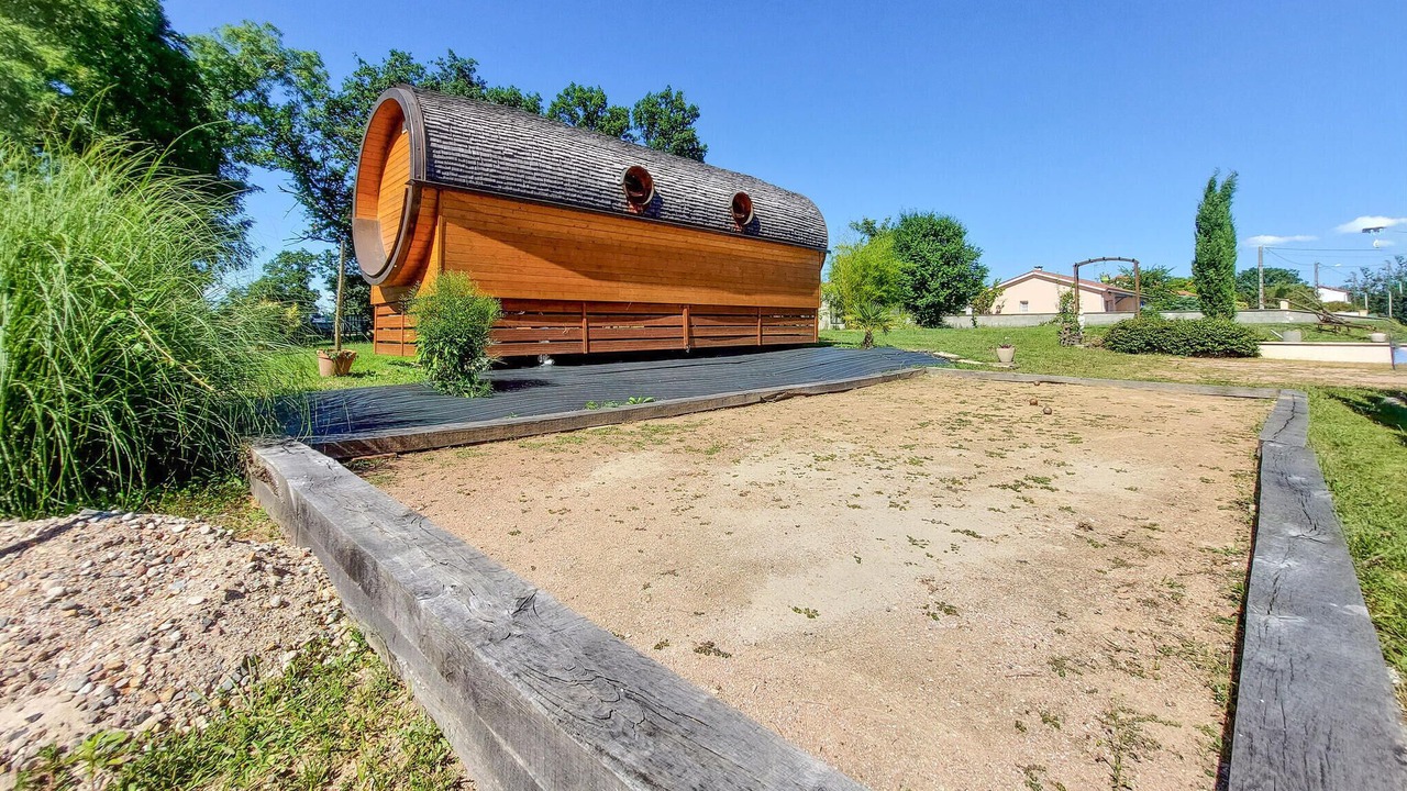 Photo of Others in Pouilly-sous-Charlieu