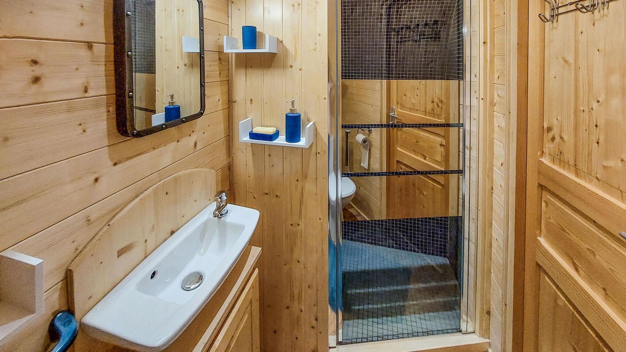 Photo of Bathroom in Pouilly-sous-Charlieu