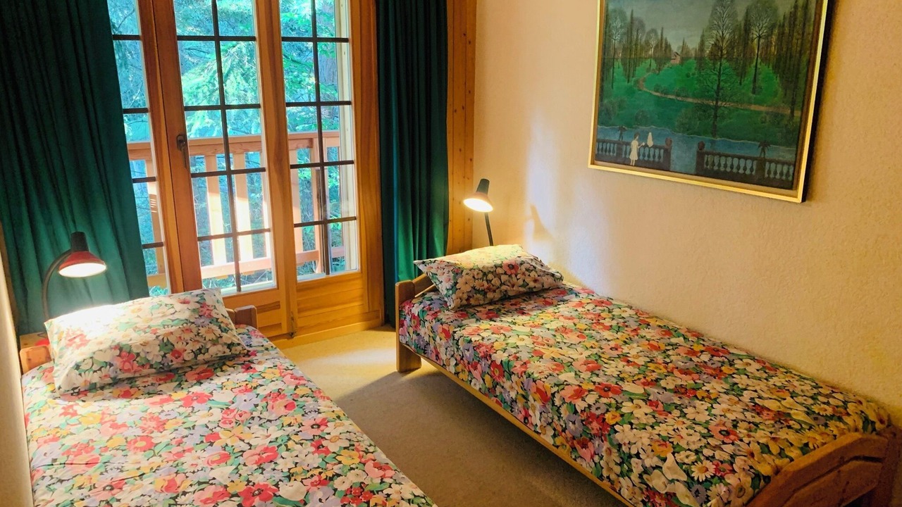 Photo of Bedroom in Lens
