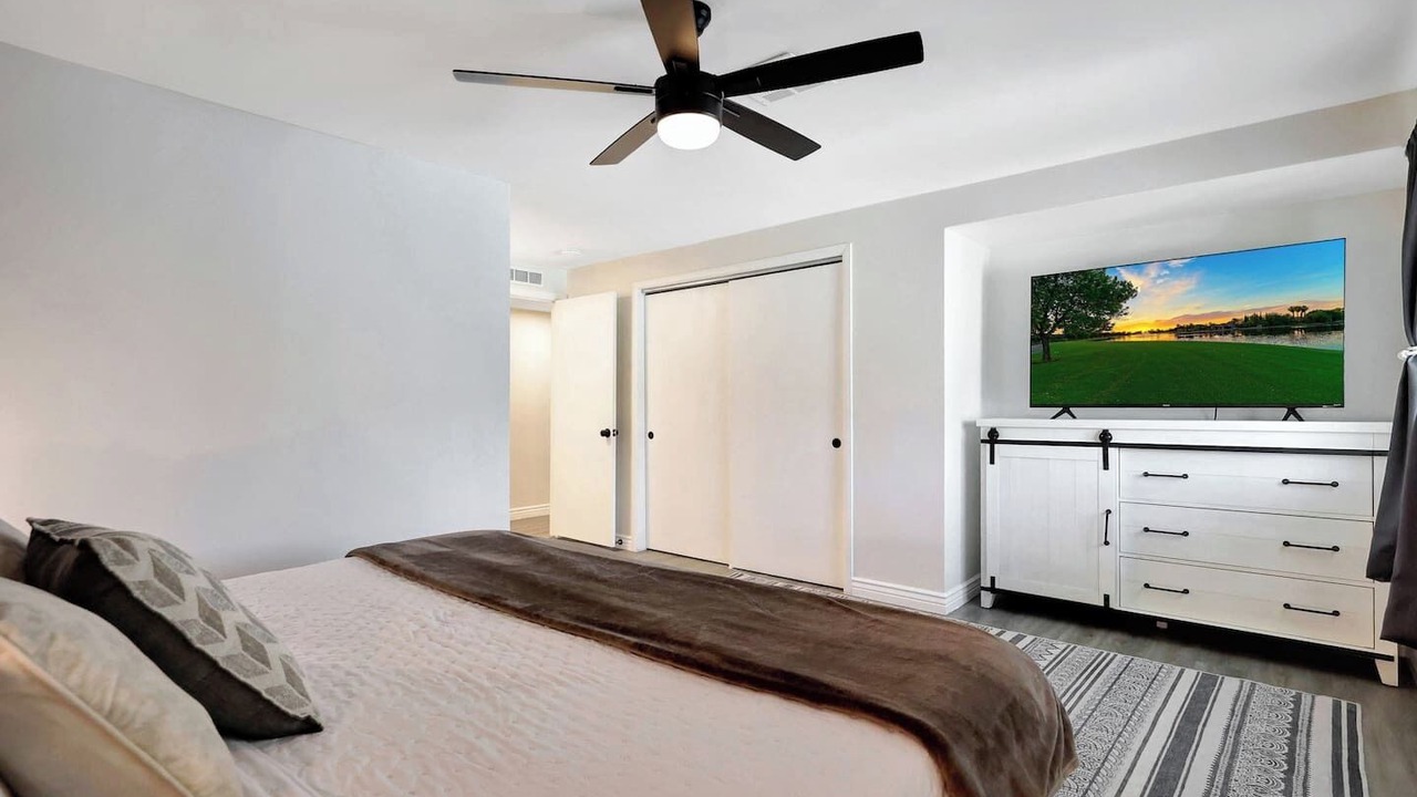 Photo of Bedroom in Glendale