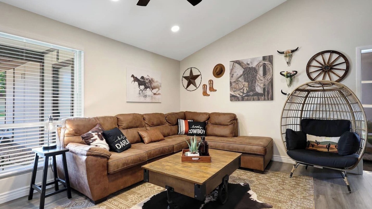 Photo of Livingroom in Glendale
