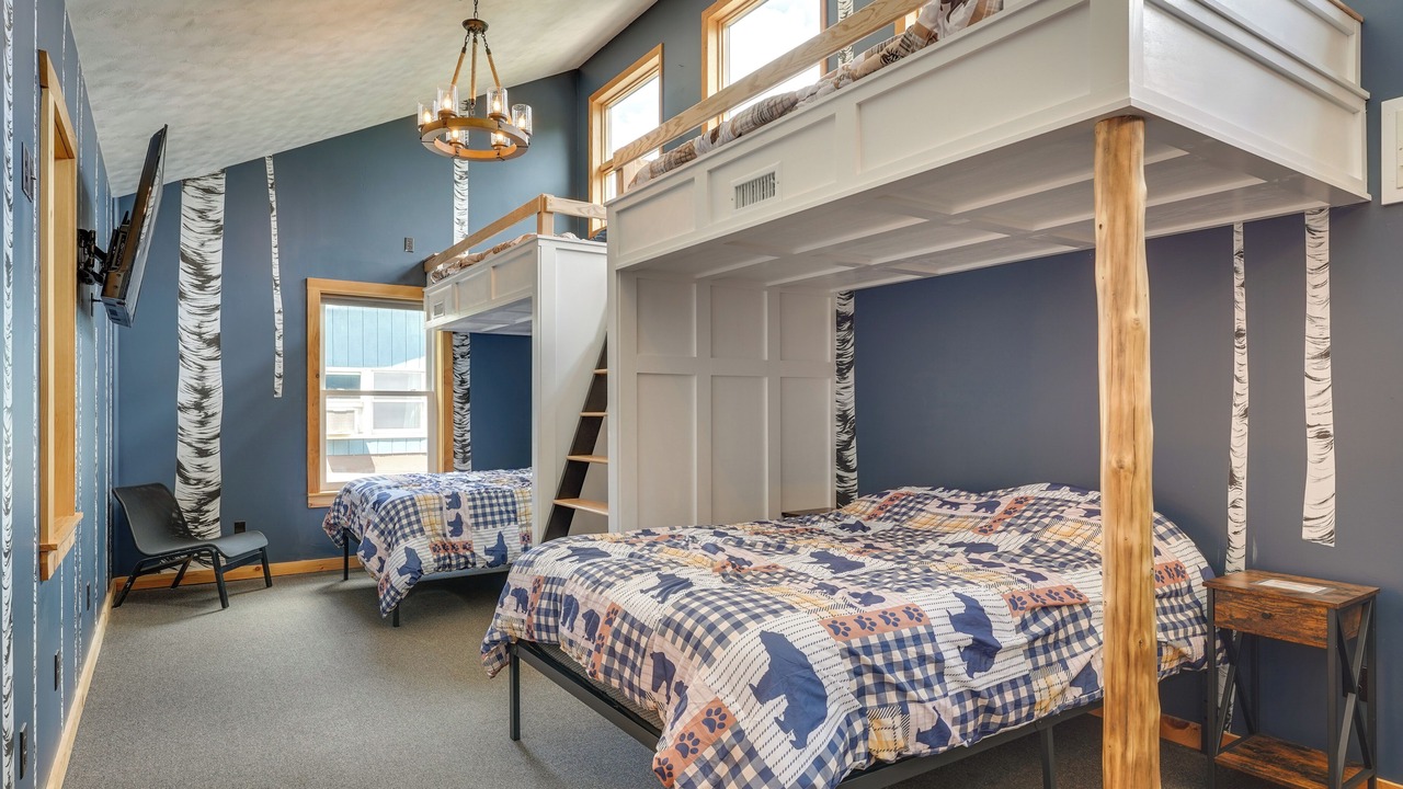 Photo of Bedroom in Town of Webb
