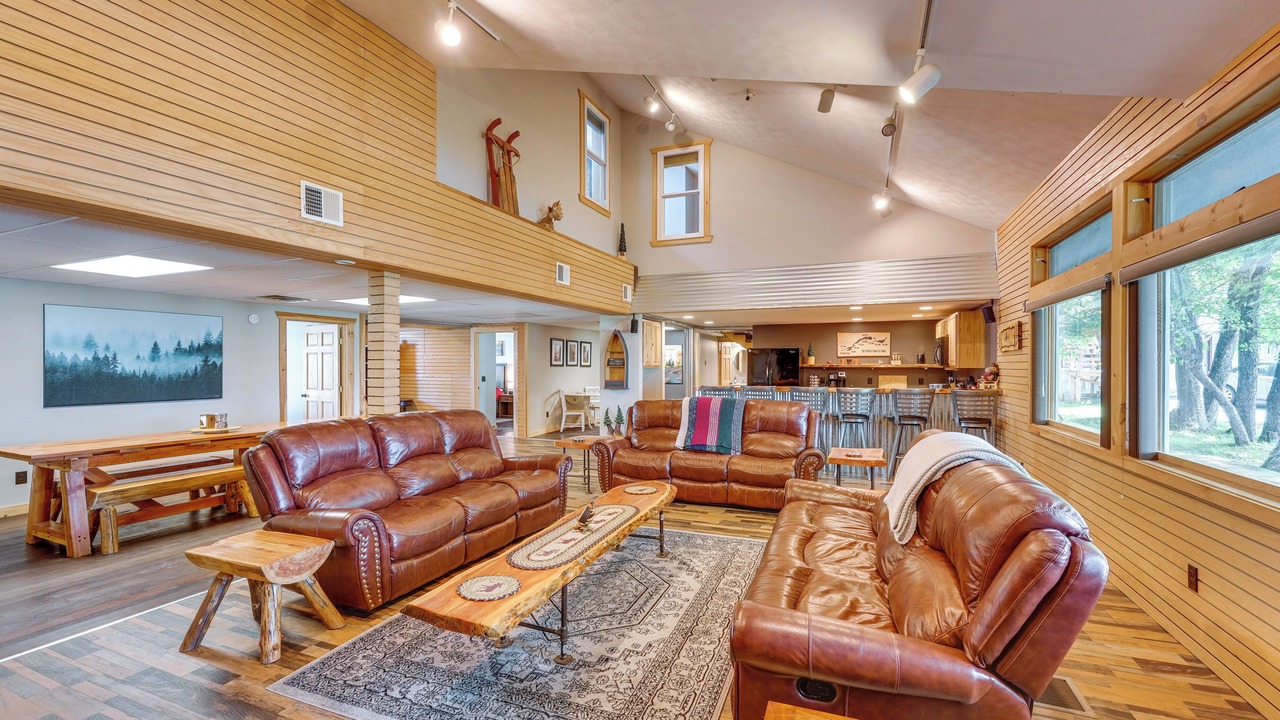 Photo of Livingroom in Town of Webb