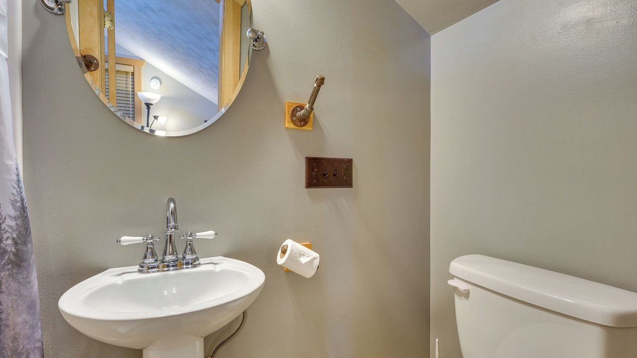 Photo of Bathroom in Town of Webb