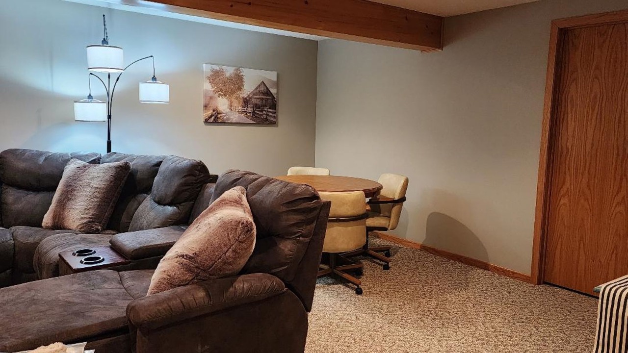 Photo of Livingroom in Decorah
