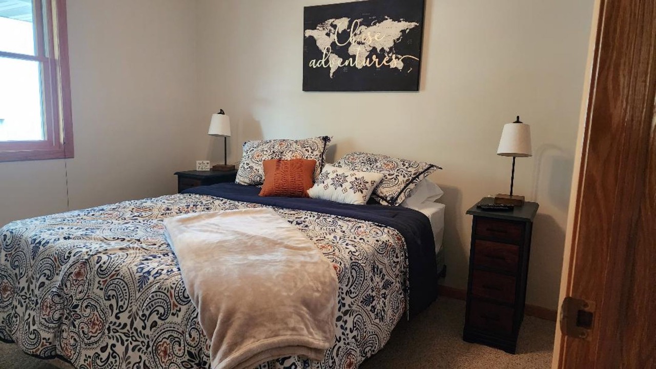 Photo of Bedroom in Decorah