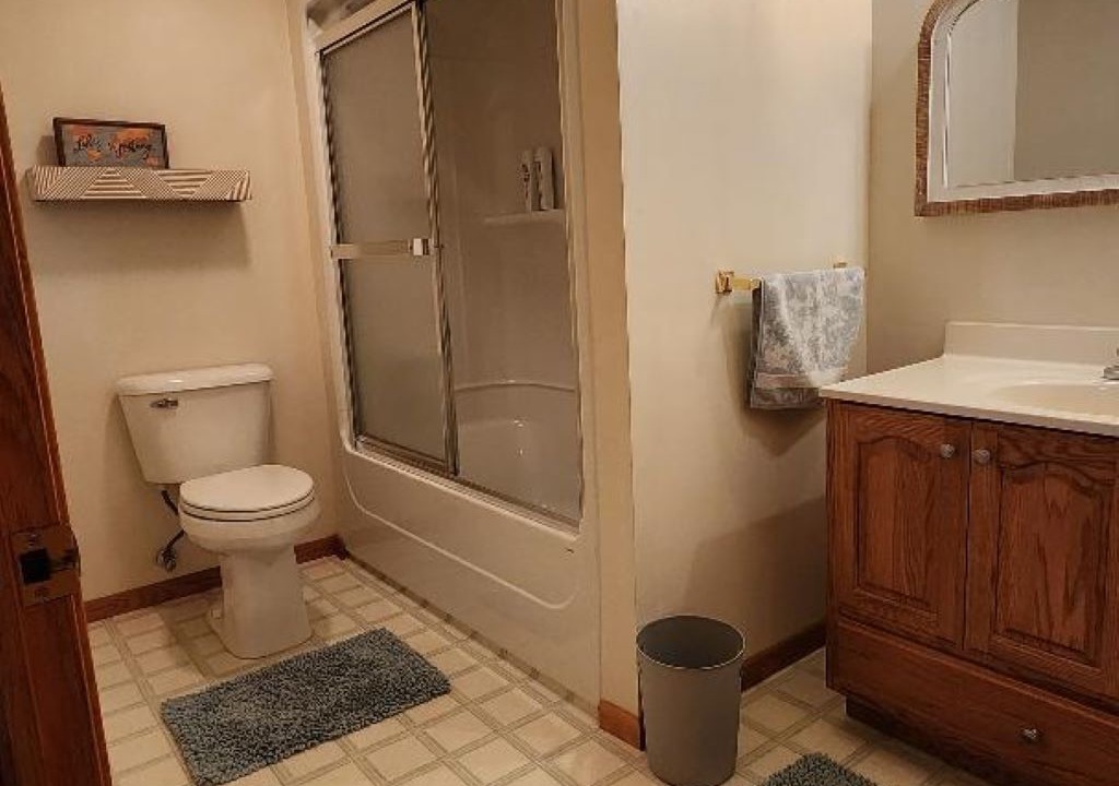 Photo of Bathroom in Decorah