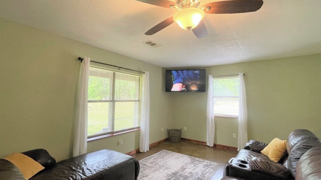 Photo of Livingroom in Ozark