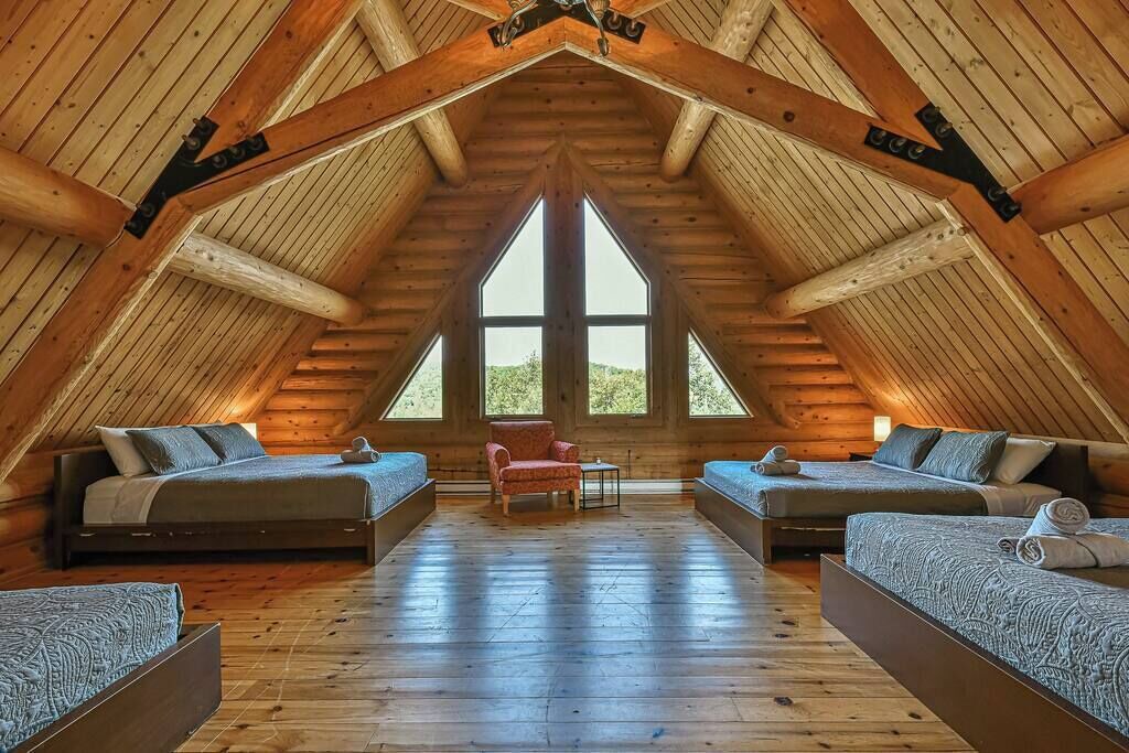 Photo of Bedroom in Saint-Faustin-Lac-Carre