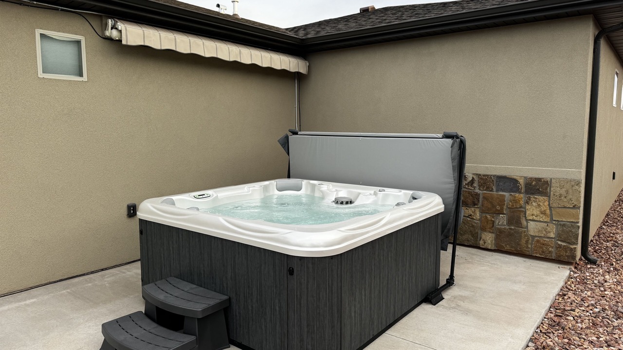 Photo of Outdoor in Page