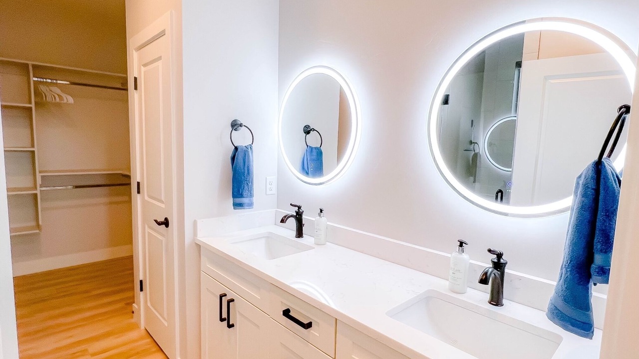Photo of Bathroom in Page