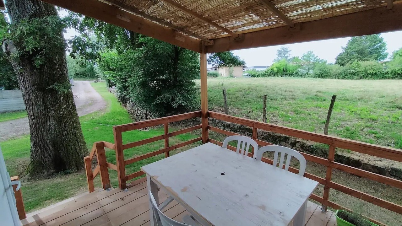 Photo of Outdoor in Attignat