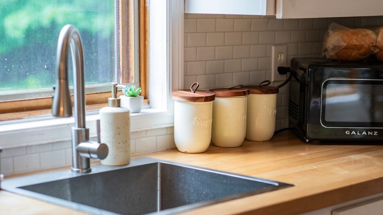 Photo of Kitchen in Silver Water