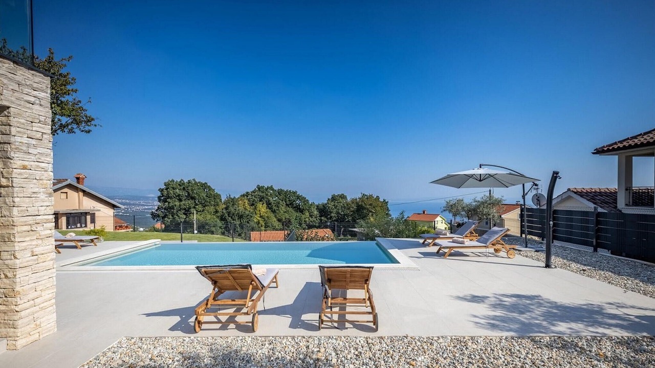 Photo of Outdoor in Bregi