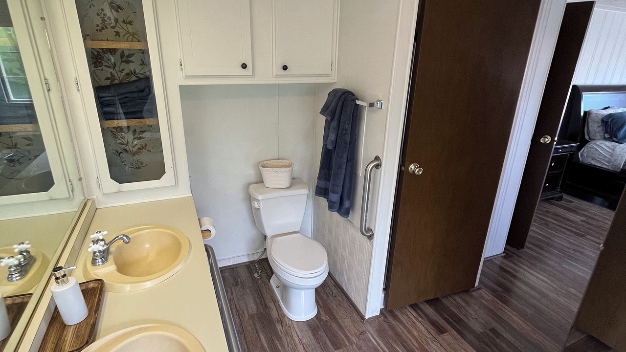 Photo of Bathroom in Escalante